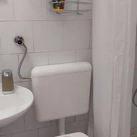 One Bedroom Vikendica *